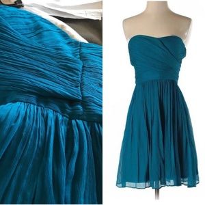 Like new- beautiful teal sweetheart neckline dress